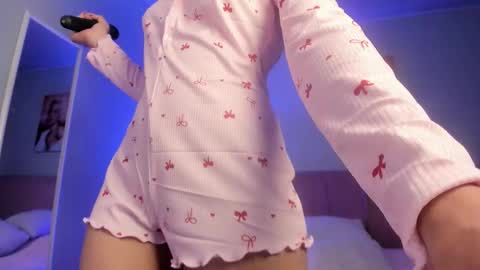 Ela online show from February 24, 7:45 pm