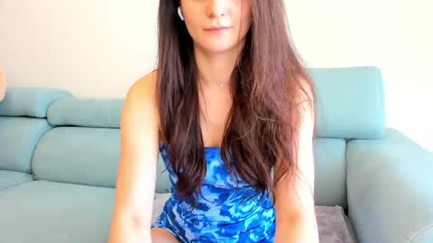 Snapshot of elaanna chatting on February 24, 1:53 pm Ela online show from February 24, 1:53 pm