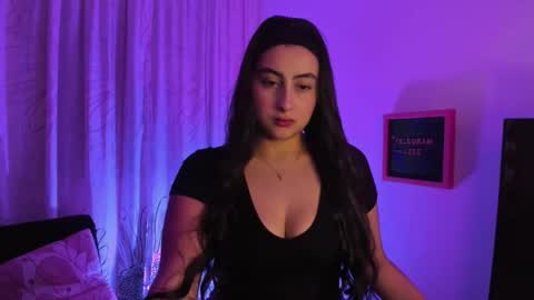 Elaia online show from October 24, 3:58 am