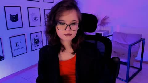 Snapshot of elainebeness chatting on December 13, 6:59 pm Your sweet girl online show from December 13, 6:59 pm