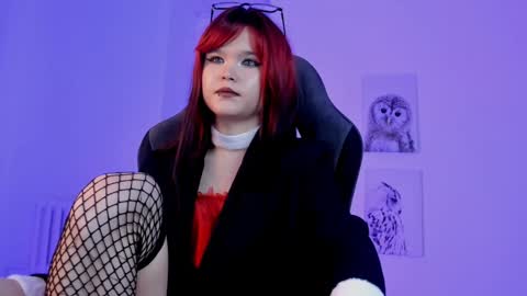 Snapshot of elainebeness chatting on December 25, 8:39 pm Your sweet girl online show from December 25, 8:39 pm