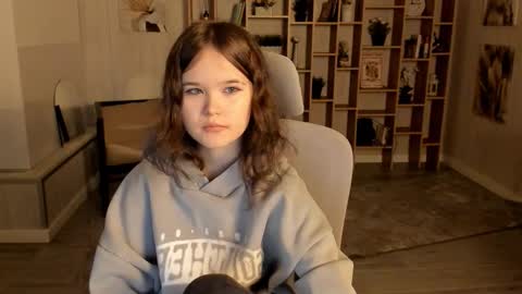Snapshot of elainebeness chatting on September 16, 7:04 pm Your sweet girl online show from September 16, 7:04 pm