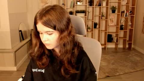 Snapshot of elainebeness chatting on September 17, 7:37 pm Your sweet girl online show from September 17, 7:37 pm