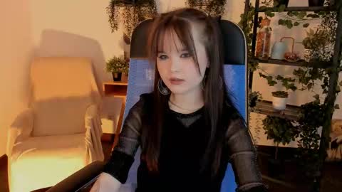 Snapshot of elainebeness chatting on February 15, 4:25 pm Your sweet girl online show from February 15, 4:25 pm