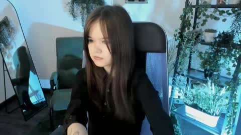 Your sweet girl online show from May 4, 7:43 pm