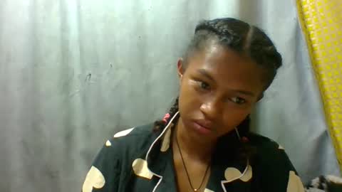 elaliealdy online show from September 14, 7:02 pm