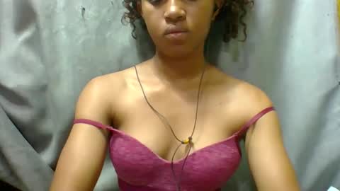 elaliealdy online show from October 19, 10:49 am