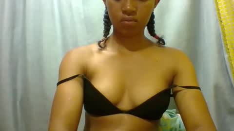 elaliealdy online show from January 16, 7:01 am