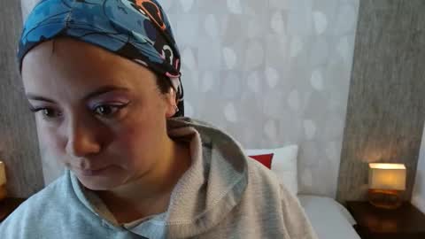 elamurray online show from November 26, 11:11 am