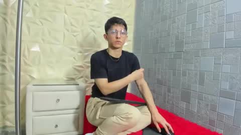 Elan Giralon online show from February 4, 12:27 am