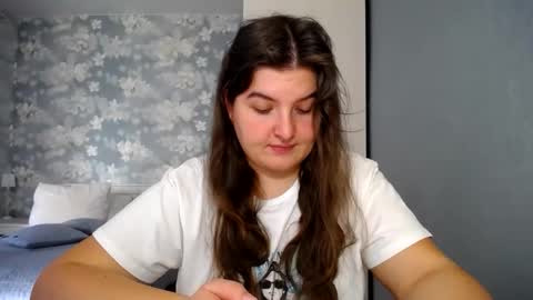 Elanis online show from March 23, 11:36 am