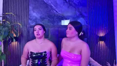 Snapshot of elara_and_amber chatting on June 8, 2:01 am elara_and_amber online show from June 8, 2:01 am