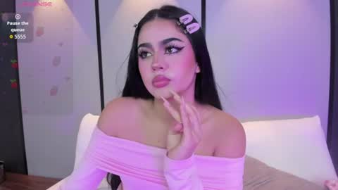 Snapshot of elara_bloom_ chatting on July 2, 2:44 am elara_bloom_ online show from July 2, 2:44 am
