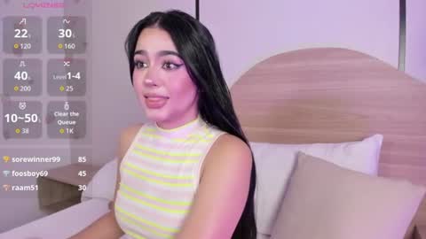 Snapshot of elara_bloom_ chatting on July 24, 7:50 am elara_bloom_ online show from July 24, 7:50 am