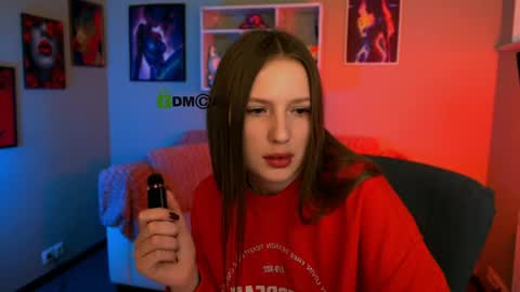 Snapshot of elara_night1 chatting on April 9, 5:51 am Elara online show from April 9, 5:51 am