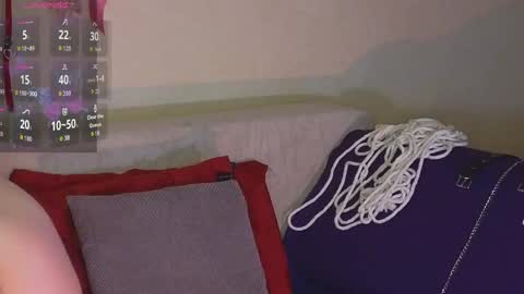 elarasable online show from April 26, 2:15 pm