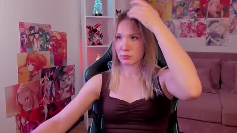 elaravoltage online show from March 23, 5:06 pm