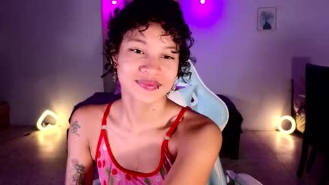 Snapshot of elaseles23 chatting on September 17, 11:28 pm elaseles23 online show from September 17, 11:28 pm