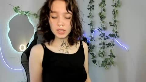 elastikiss online show from April 21, 10:21 am