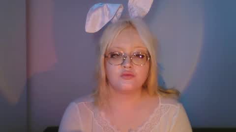 elayne_sweet online show from April 5, 8:00 am