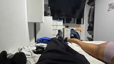 Calientesamateurr online show from April 19, 8:11 pm