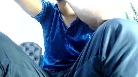 Snapshot of elcaballeroblack chatting on May 5, 4:31 am elcaballeroblack online show from May 5, 4:31 am