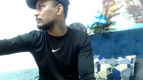 Snapshot of elcaballeroblack chatting on June 2, 12:45 am elcaballeroblack online show from June 2, 12:45 am
