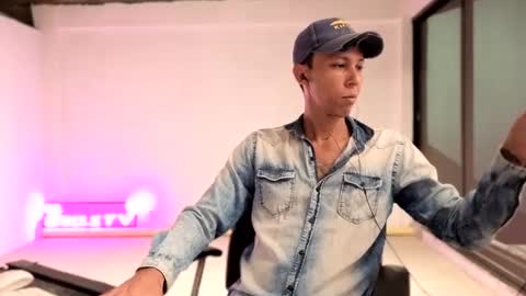 El CHICLE TV - SHOW online show from September 13, 11:10 am