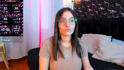 Snapshot of elecktra_sweet chatting on October 13, 7:25 pm Elecktra online show from October 13, 7:25 pm
