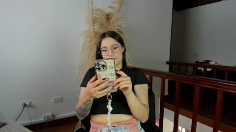 Elecktra online show from January 8, 8:33 pm