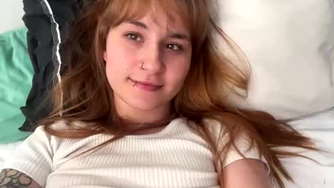 Snapshot of electra_kuznetsova chatting on June 3, 9:09 pm Im Meleena online show from June 3, 9:09 pm