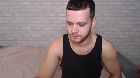 Snapshot of electric_smile chatting on October 26, 7:03 am Alex online show from October 26, 7:03 am