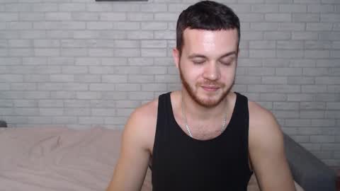 Snapshot of electric_smile chatting on November 7, 10:59 am Alex online show from November 7, 10:59 am