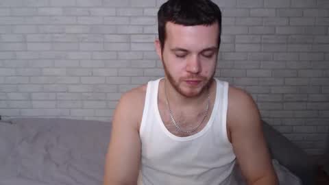 Snapshot of electric_smile chatting on November 22, 7:24 pm Alex online show from November 22, 7:24 pm