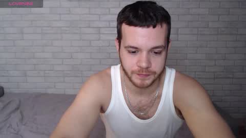 Snapshot of electric_smile chatting on November 26, 6:03 am Alex online show from November 26, 6:03 am