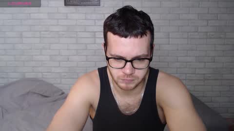 Snapshot of electric_smile chatting on November 30, 2:26 am Alex online show from November 30, 2:26 am