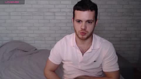 Snapshot of electric_smile chatting on November 30, 2:32 pm Alex online show from November 30, 2:32 pm