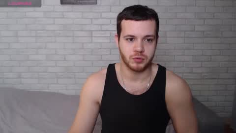 Snapshot of electric_smile chatting on December 4, 7:06 am Alex online show from December 4, 7:06 am