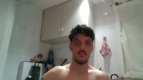 Snapshot of electrodreams chatting on October 26, 1:00 am electrodreams online show from October 26, 1:00 am