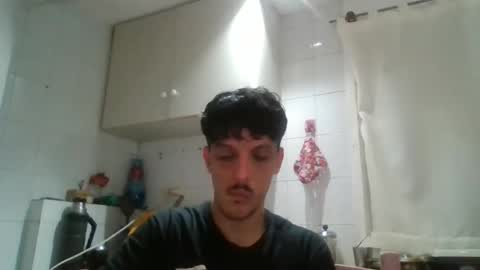 Snapshot of electrodreams chatting on October 27, 12:47 am electrodreams online show from October 27, 12:47 am