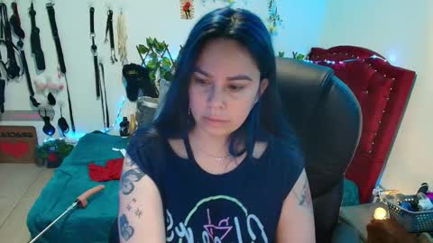 Snapshot of elektra_32 chatting on November 11, 8:58 am elektra online show from November 11, 8:58 am