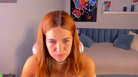 Snapshot of elena_grace chatting on June 13, 10:18 pm Jenny online show from June 13, 10:18 pm