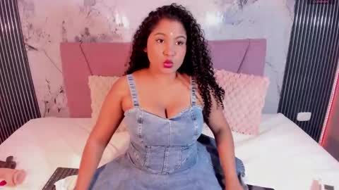 elena_wolff online show from March 21, 12:10 pm