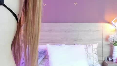 Elena online show from May 11, 3:29 pm