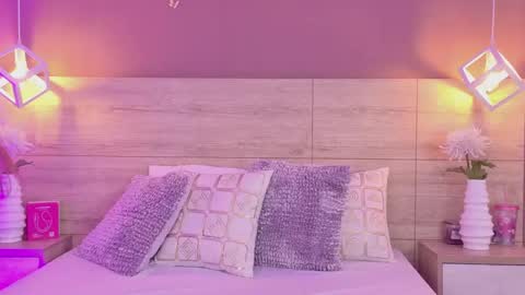 Elena online show from May 31, 2:46 pm