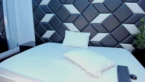 Elena Guerra online show from January 17, 3:55 am