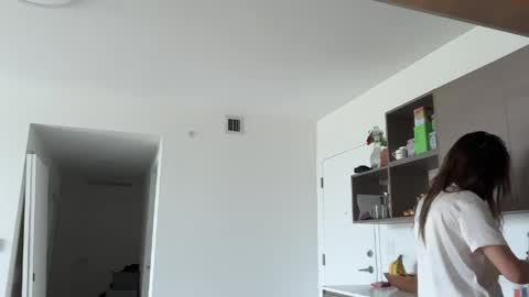 Snapshot of elenahere4u chatting on April 30, 2:12 pm Elena online show from April 30, 2:12 pm