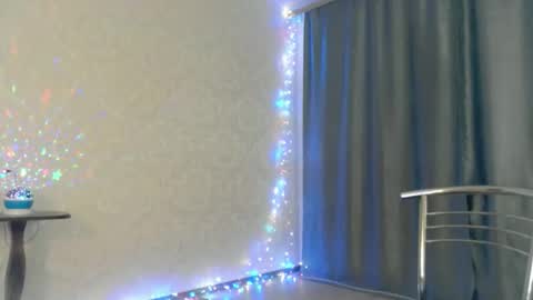 elenaza online show from April 22, 8:32 pm