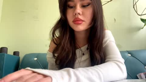 Kim online show from March 3, 10:10 am