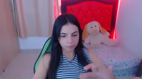 agnes online show from December 5, 5:39 pm